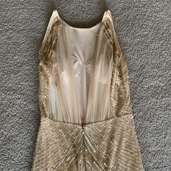 NWT Aidan mattox light gold sequin gown - Picture 7 of 10